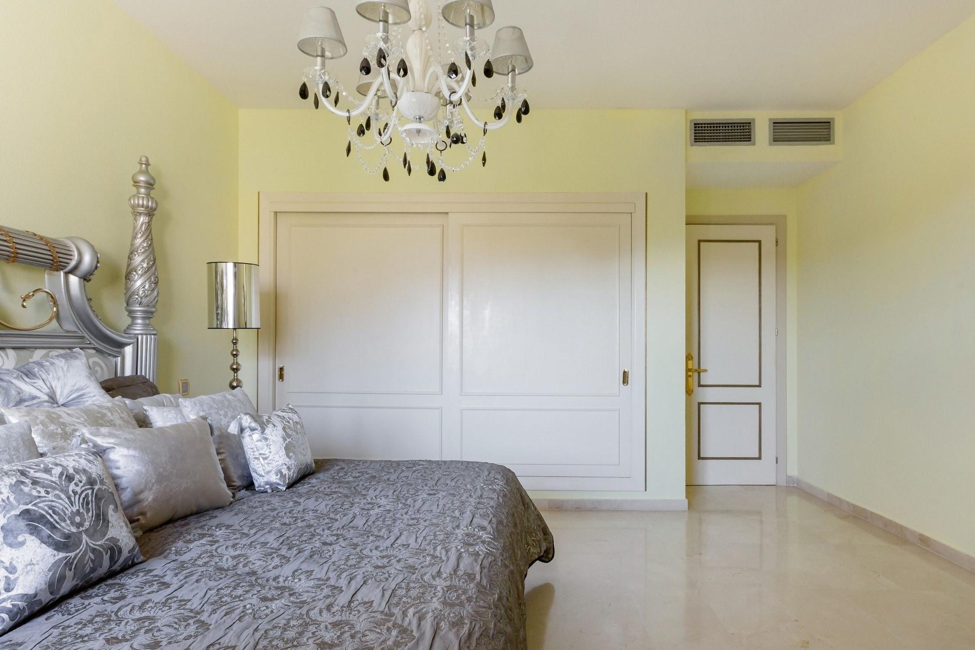 Royal Roman Empire Marbella Exterior foto